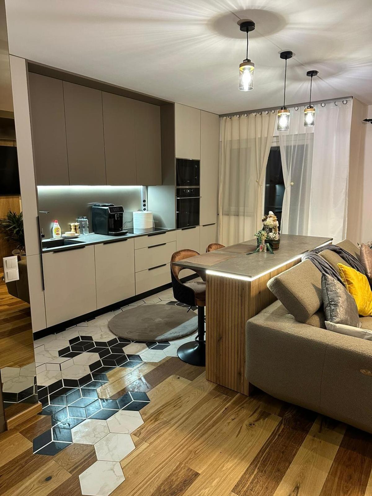 Apartament De Lux Andre Sibiu Exterior photo
